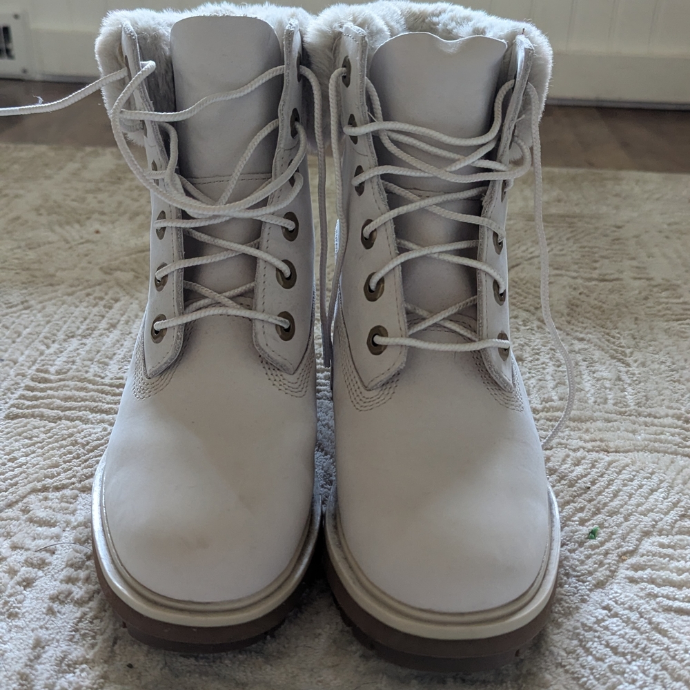 Women's White Fur-Lined Boots